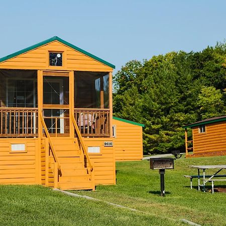 Plymouth Rock Camping Resort Deluxe Cabin 19 Elkhart Lake Exterior foto